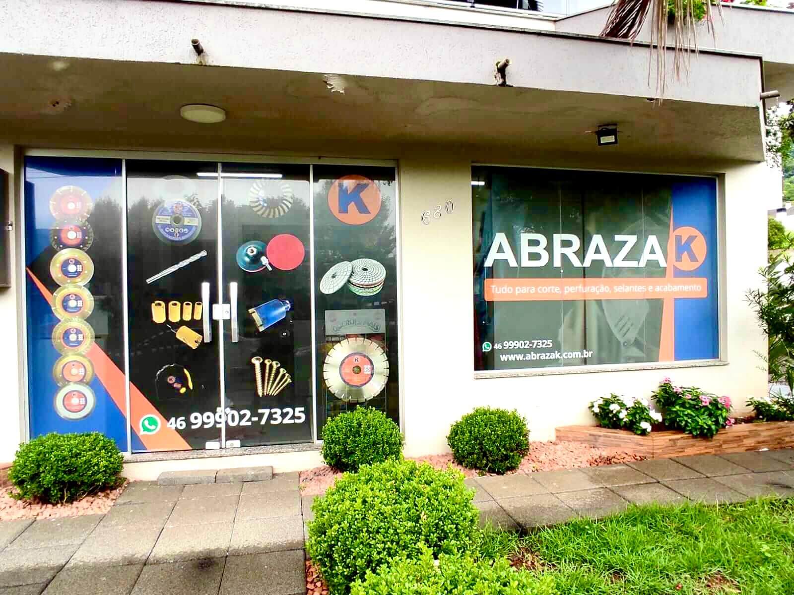 01 abrazak 24.jpg